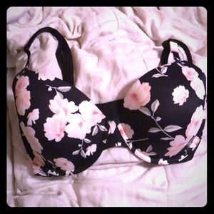 Victoria’s Secret BNWT PINK T-Shirt bra!